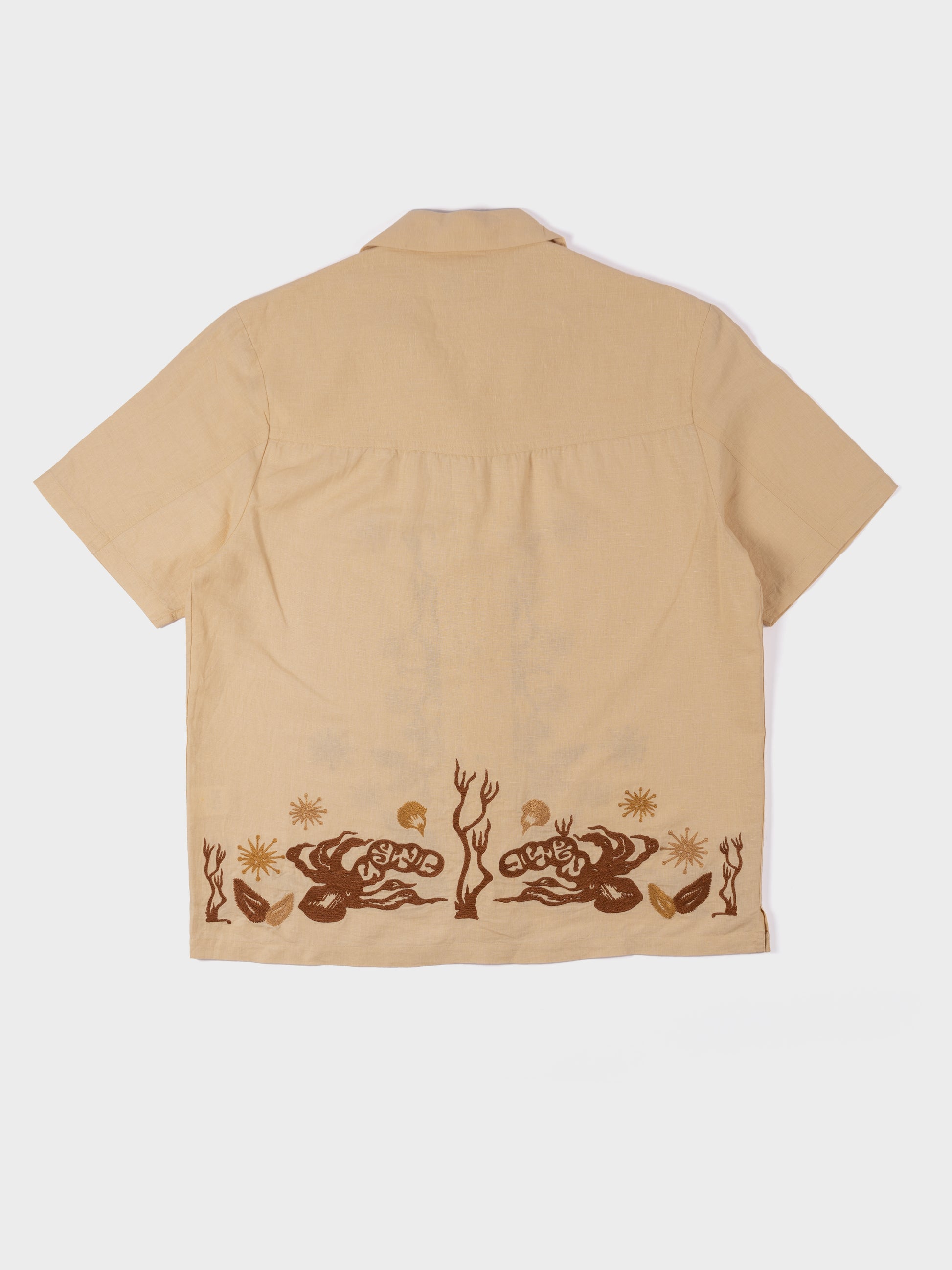 Magic Castles Wave Embroidered S/S Shirt - Ecru