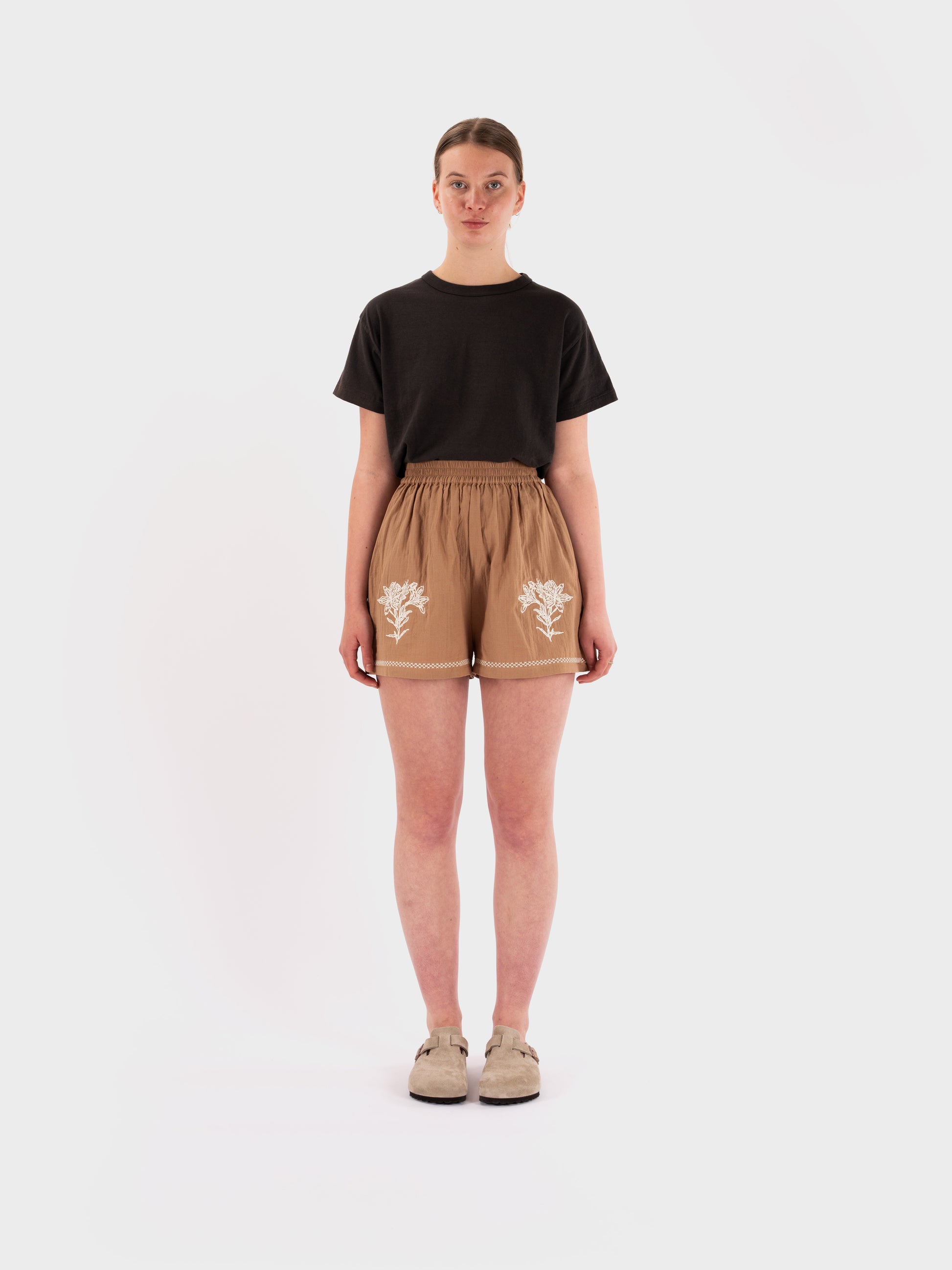 Meadows Caspia Shorts - Fawn