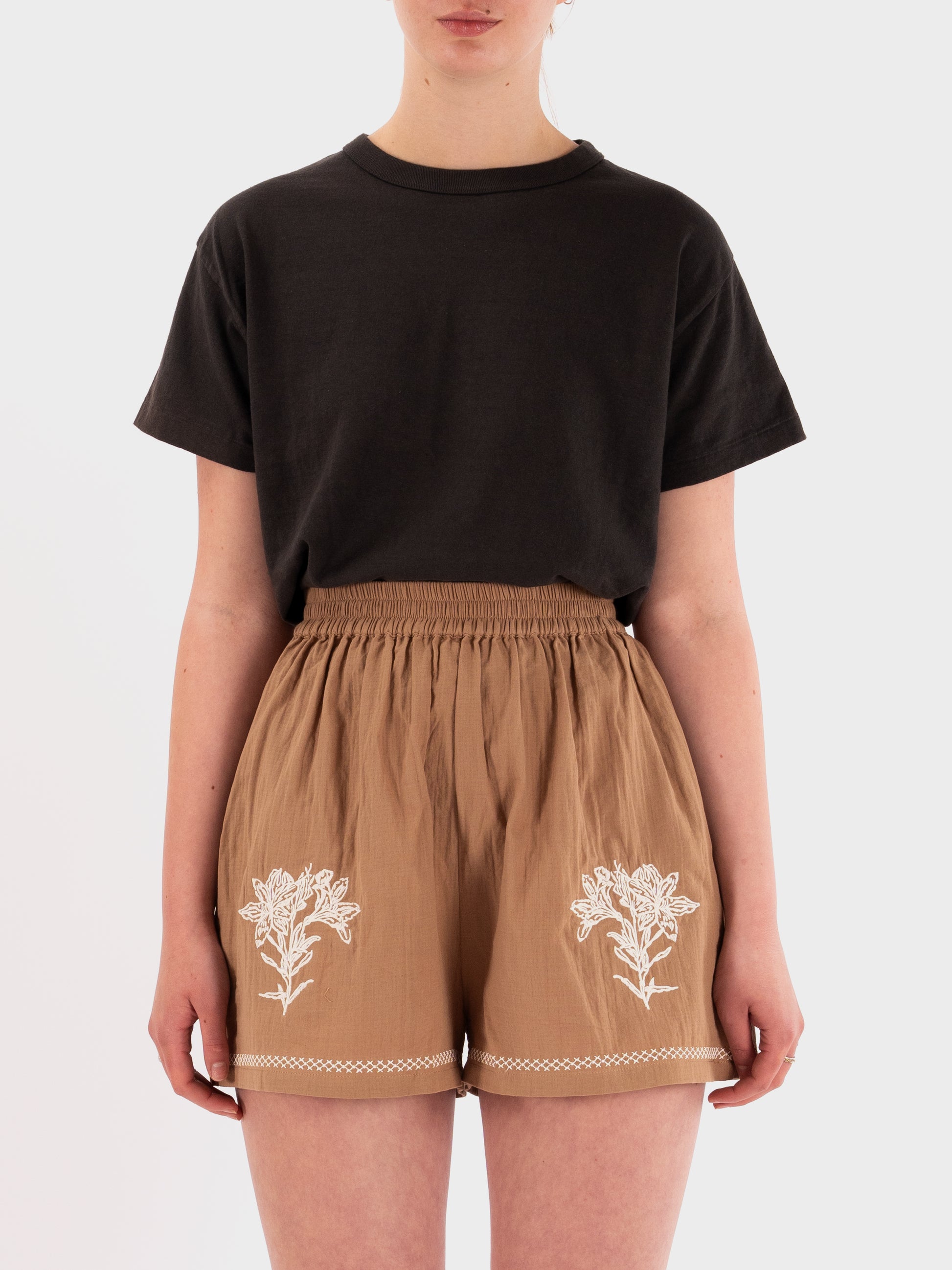 Meadows Caspia Shorts - Fawn